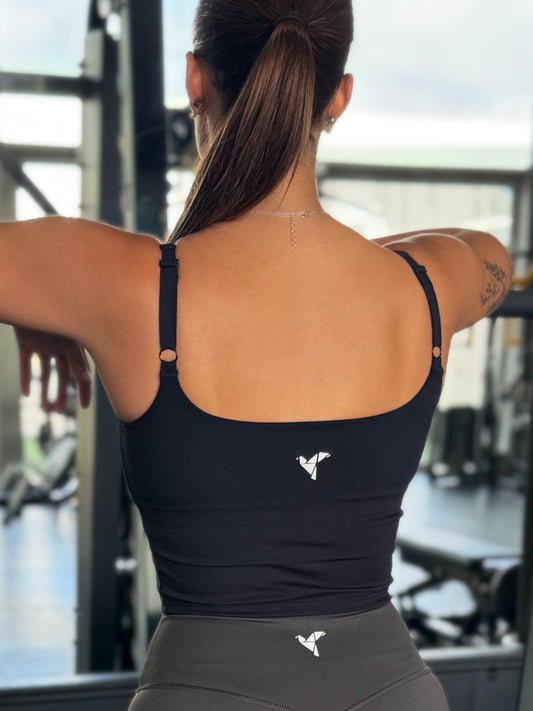 Black active crop tank